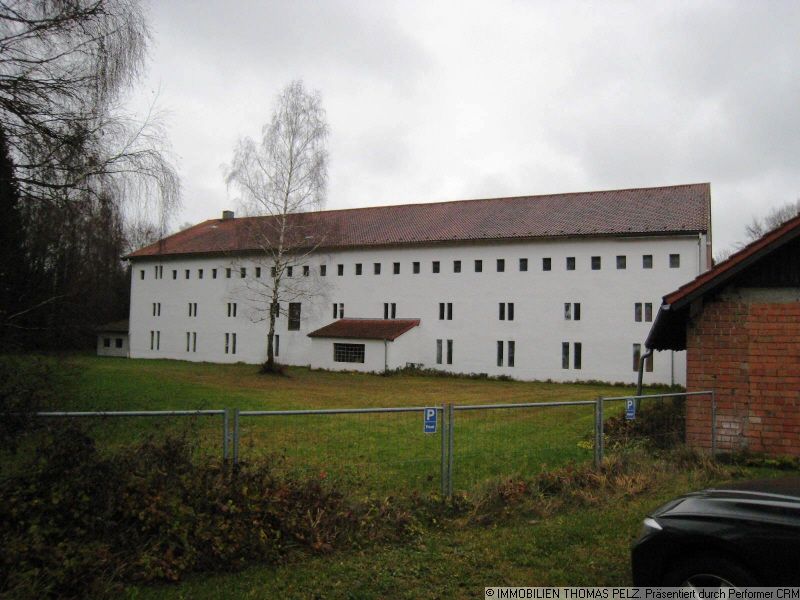 Produktion-Lager-Halle-Büro-Werkstatt-Wasch- und Duschräume